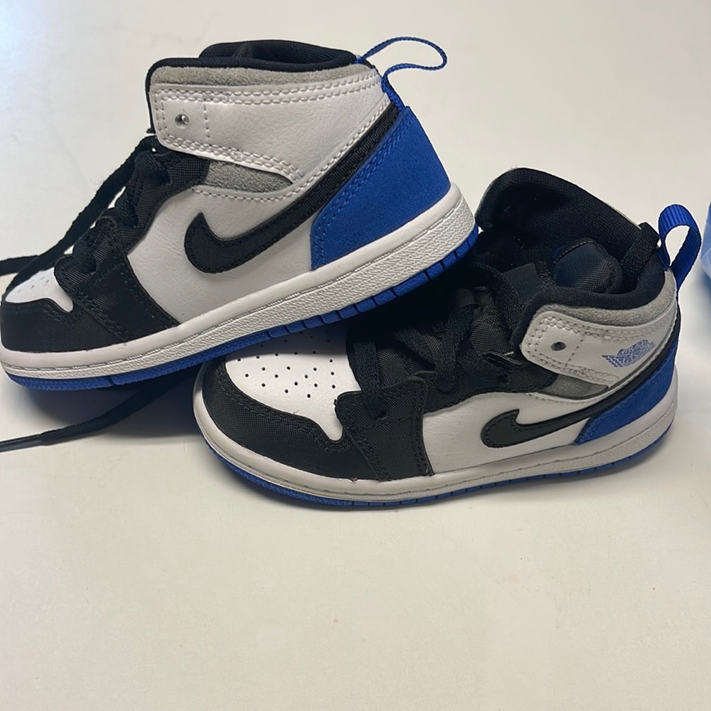 Nike Jordan 1 Childs 8c